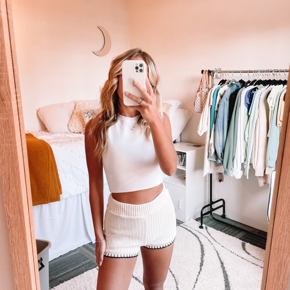 Zara Cream Knit Shorts!! - Picture 8 of 10
